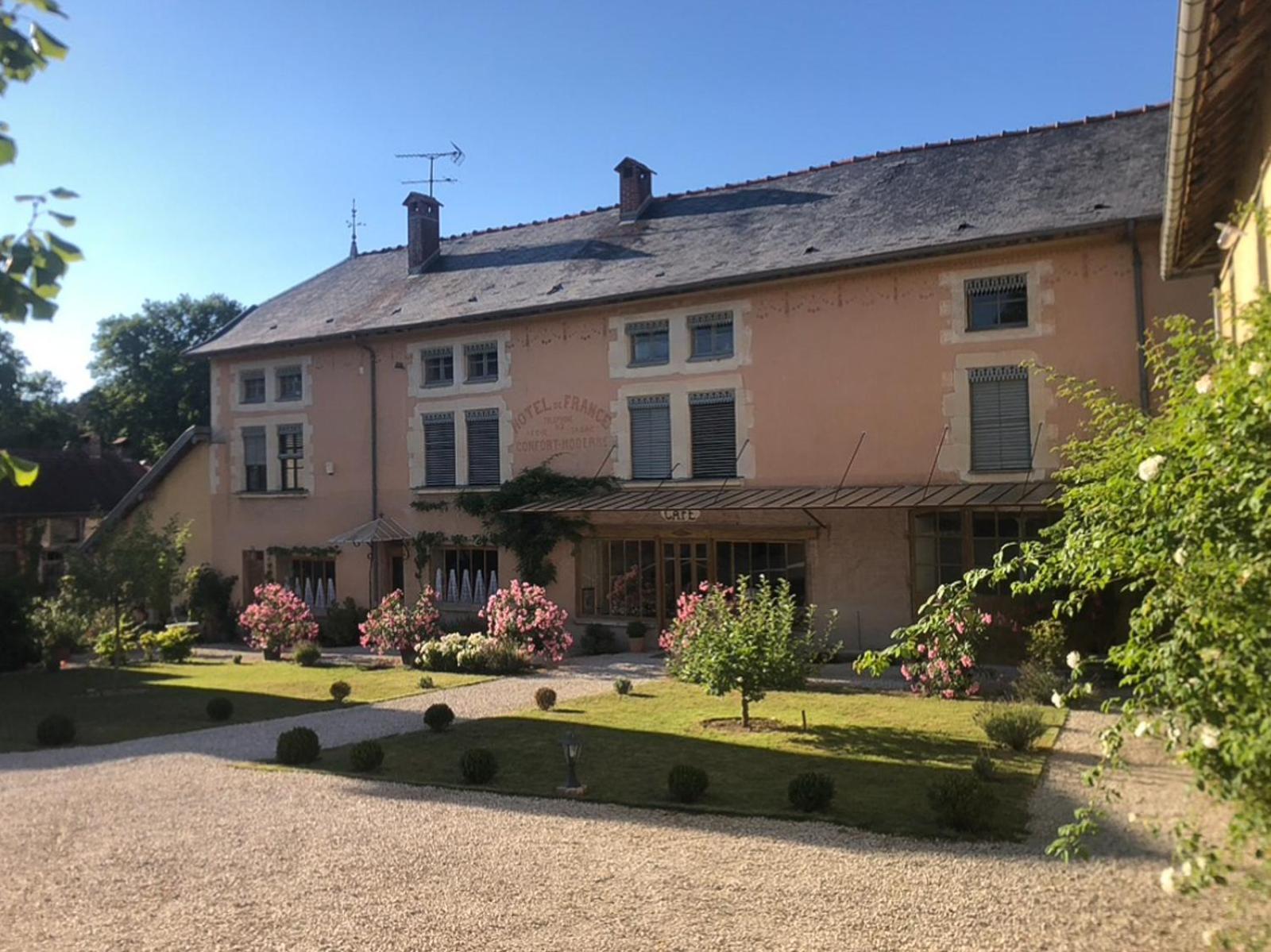 Domaine Hotel De France Cunfin Екстер'єр фото