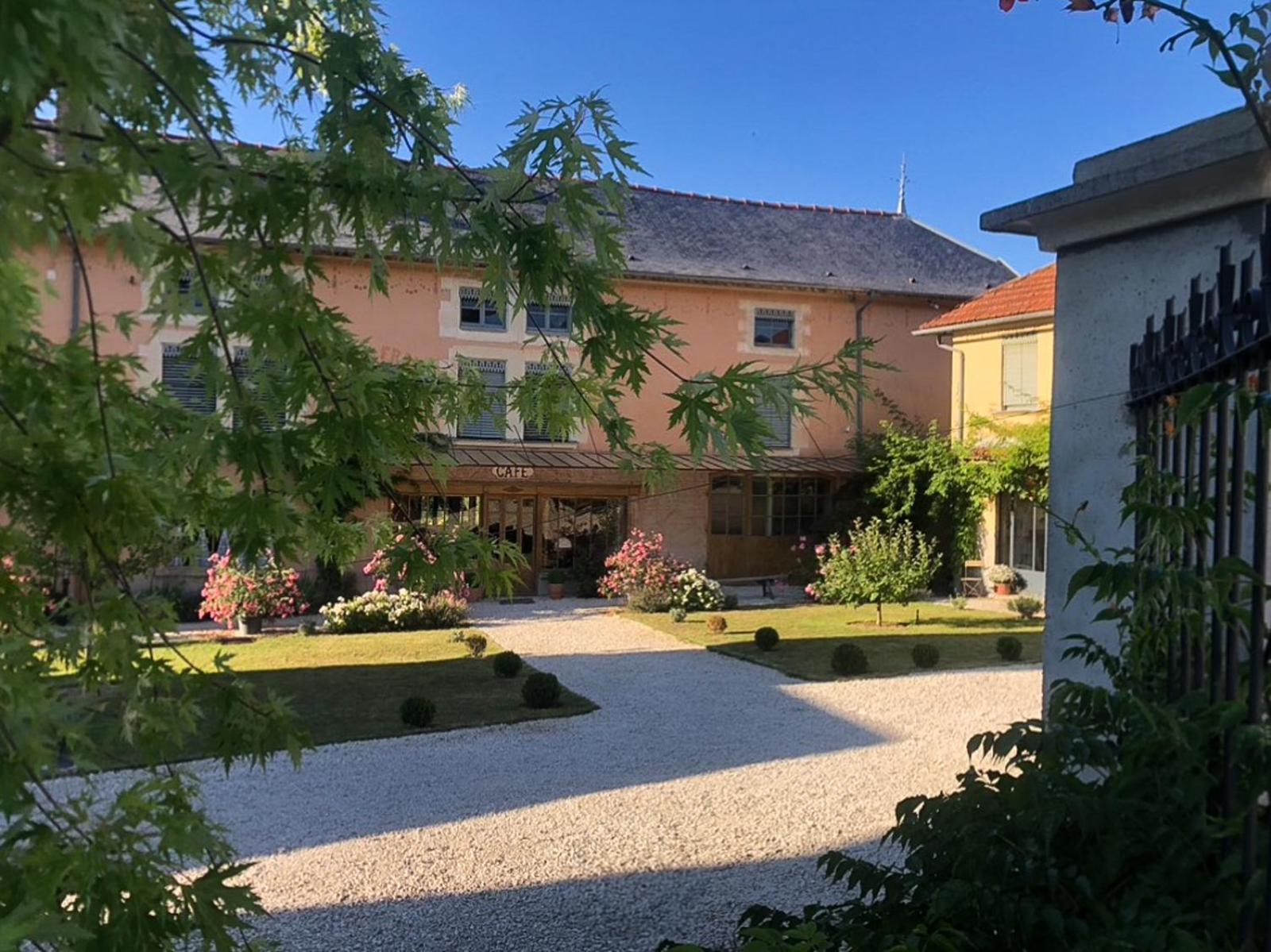 Domaine Hotel De France Cunfin Екстер'єр фото